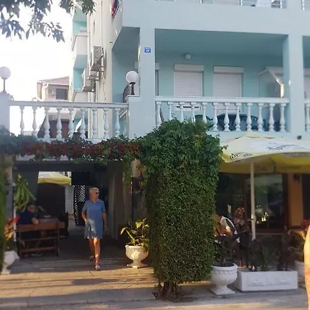 Хотел Prima Vera 2*