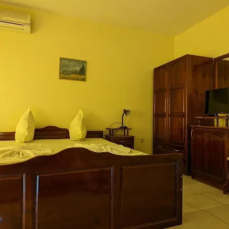 Prima Vera Хотел 2*